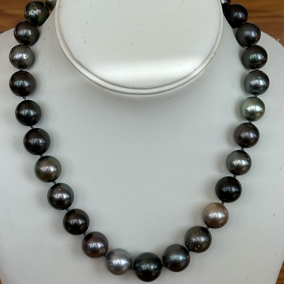 🌟 Tahitian Pearl Necklace | 12mm-15mm | 18” Strand | Sterling Silver Clasp 🌟 - Picture 11 of 13